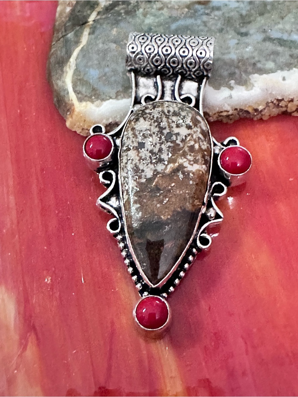 Artisan Vintage Style Red Coral and Brown ORKA AGATE Stone Pendant Jewelry